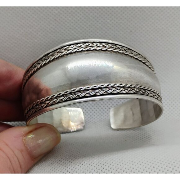 Vintage Sterling Silver Cuff Bracelet Celtic Style Braided Edge Swirl Design - Picture 1 of 9